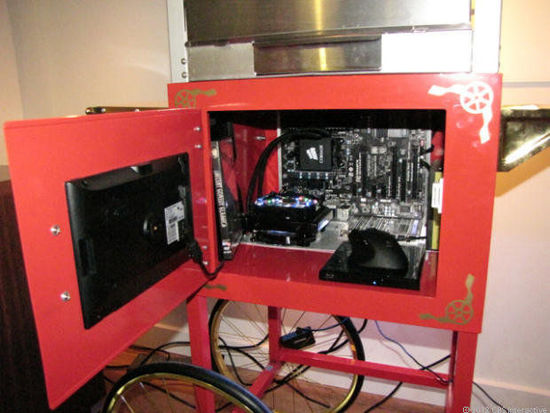 [图]谁说PC苟延残喘 且看AMD的PC新创意